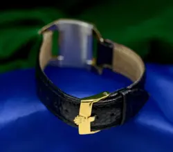 WRISTWATCH GOLD