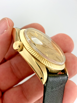 GOLD AUTOMATIC VINTAGE