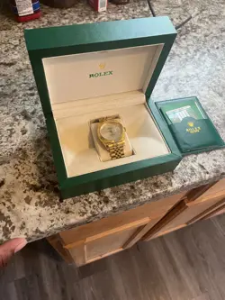 ROLEX MENS WATCH 41MM GOLD