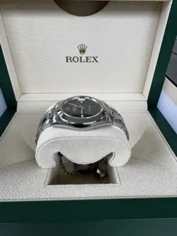 SILVER BEZEL 2023