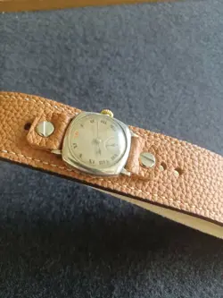 CUSHION WATCH
