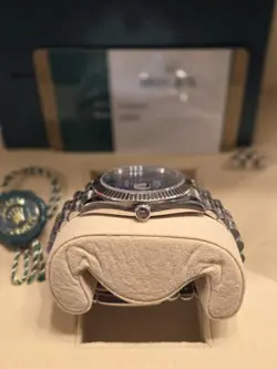 BEZEL 2019 BOX