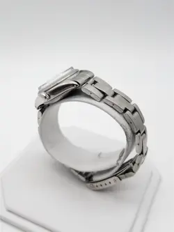 $8000