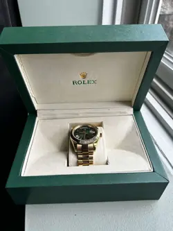 ROLEX DAY DATE 228238 PRESIDENT 40MM 18K YELLOW GOLD GREEN DIAL BOX PAPERS