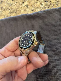GOLD WRISTWATCH