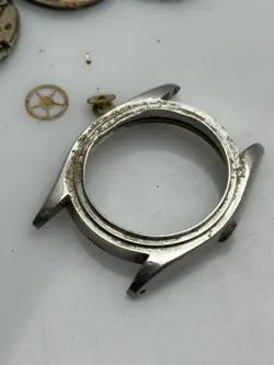 MIDSIZE WATCH