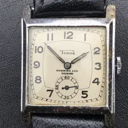 SIGNED MENS WRISTWATCH