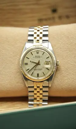 BATON DIAL