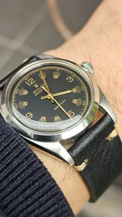 6426 BLACK DIAL