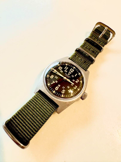 VINTAGE WATCH BLACK