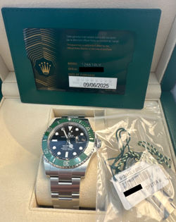 GREEN BEZEL BLACK
