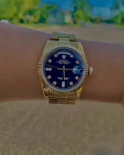 DAY-DATE SCRATCHED