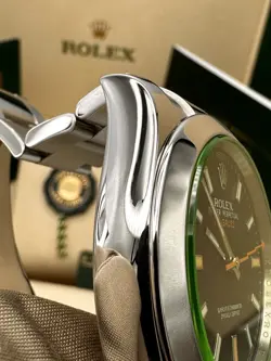 ROLEX ? MILGAUSS Green Sapphire Black Dial 40mm 116400GV FullSet Box&Papers&Tags