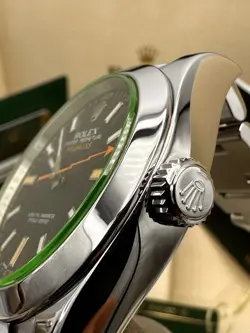 ROLEX ? MILGAUSS Green Sapphire Black Dial 40mm 116400GV FullSet Box&Papers&Tags