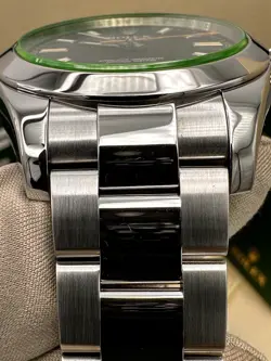ROLEX ? MILGAUSS Green Sapphire Black Dial 40mm 116400GV FullSet Box&Papers&Tags