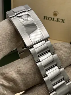 ROLEX ? MILGAUSS Green Sapphire Black Dial 40mm 116400GV FullSet Box&Papers&Tags