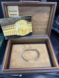 BROWN WATCH BOX