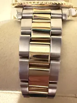 SUBMARINER 18K TWO