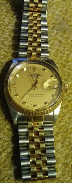 CHAMPAGNE GOLD