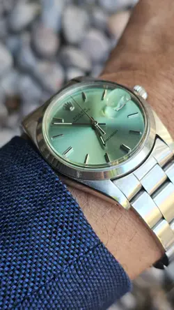 HAND-WINDING WATCH 1978