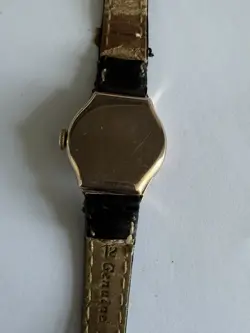 9CT GOLD LADIES