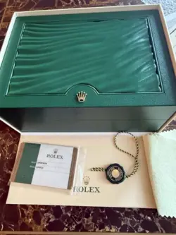 BRACELET WITH CARD