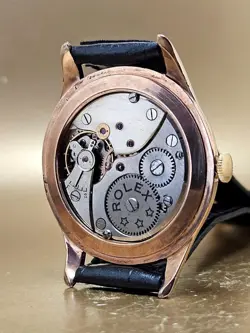 SIZE WRISTWATCH