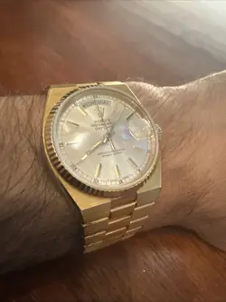 FLUTED BEZEL WITH
