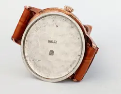 TEXTURED BEZEL