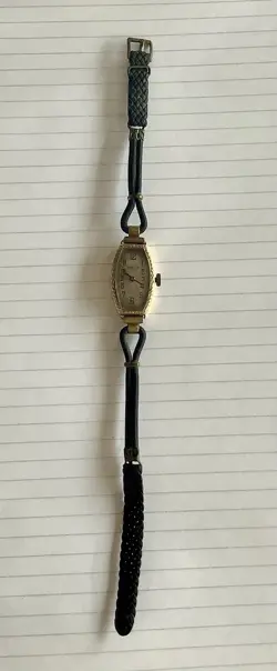 WRISTWATCH 18 CT