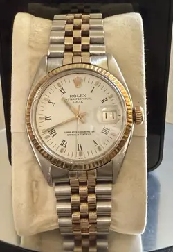 ROLEX  OYSTER PERPETUAL DATE