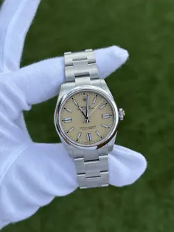 OYSTER PERPETUAL 134300
