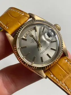 VINTAGE ROLEX DAY DATE 36 1803 18K GOLD SILVER SUNBURST PIE PAN WATCH CAL 1556
