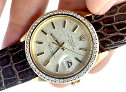 DIAMOND BEZEL 18K