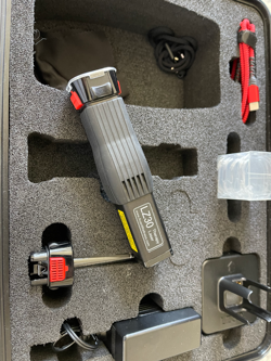SLIGHTLY USED AVANT LZ30Z CLASS 3B COLD LASER