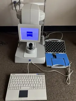 ZEISS IOL MASTER VERSION 5.5 OPTICAL BIOMETER WITH CALIBRATION TOOL