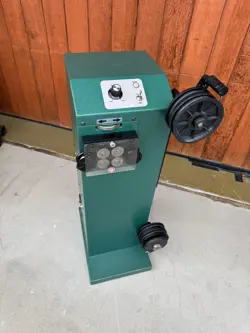 CARPENTER MODEL 58B DE-REELER MOTORIZED WIRE FEEDER 550 FEET/MIN 110VAC USA