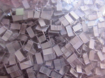 B32561-D3333-J Siemens .033uF, 5%, 250V, Radial Metal Film Capacitors Qty: 20pcs