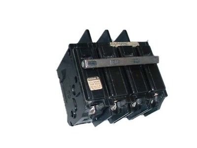 SIEMENS BQ3B04000S01 U 10K 40A 240V 3P USED w/120 Shunt Trip