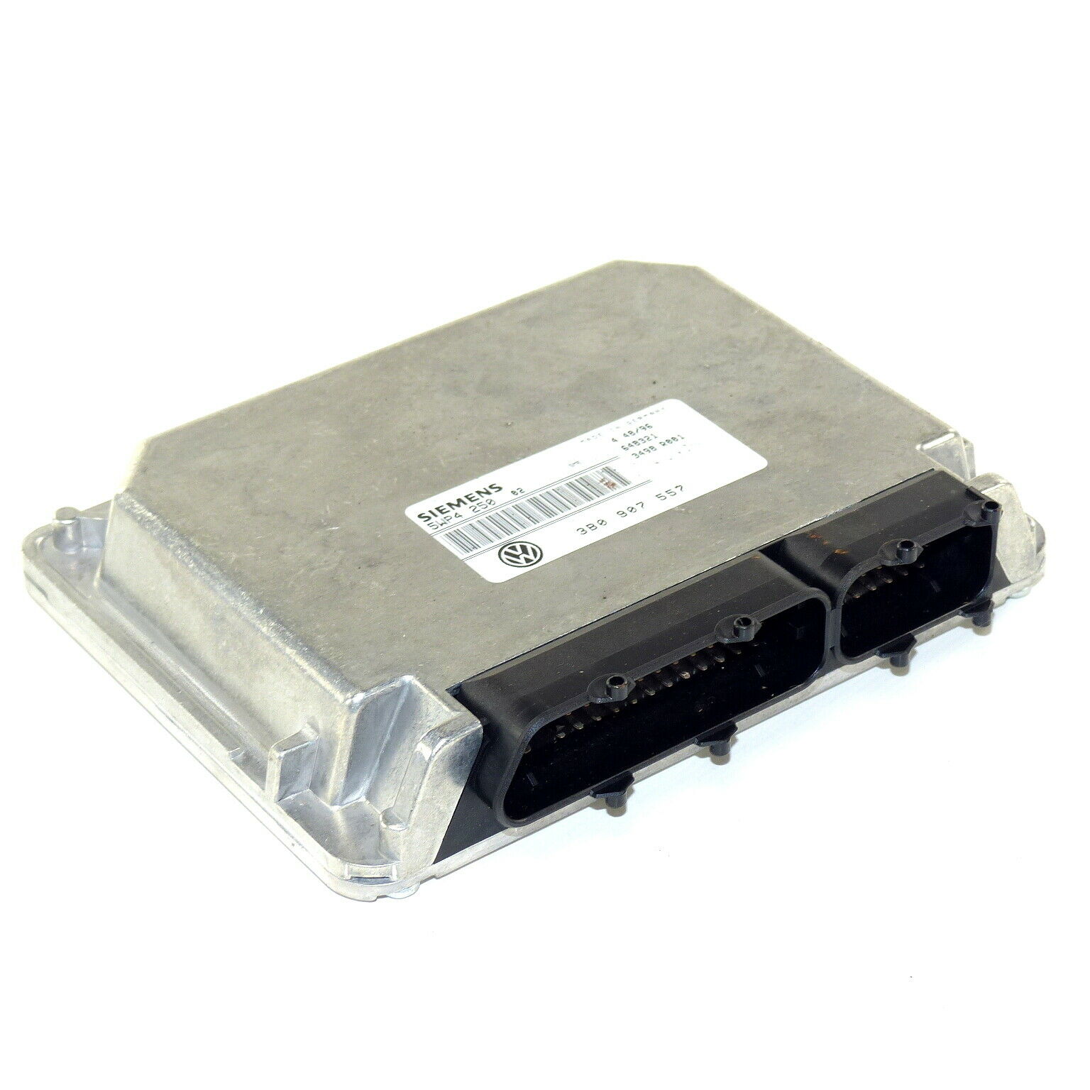 VW Passat 3B B5 1,6L AHL Engine Control Unit 3B0907557