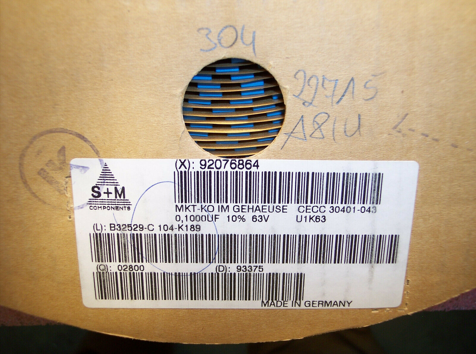 QTY(2800) .1uf 63V 10% RADIAL METALLIZED FILM CAPACITORS B32529C104K189 S+M
