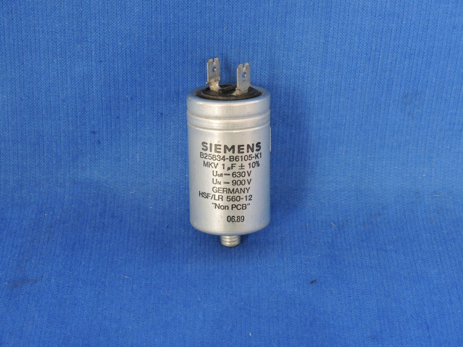 Siemens B25834-B6105-K1 Capacitor 1 µF, 900 Volt