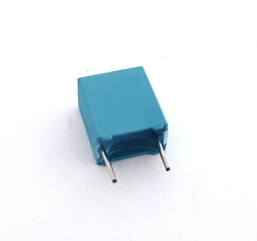 .68uF 63V Radial Polyester Film Box Capacitor Siemens B32520-B684K NOS (100 pc)