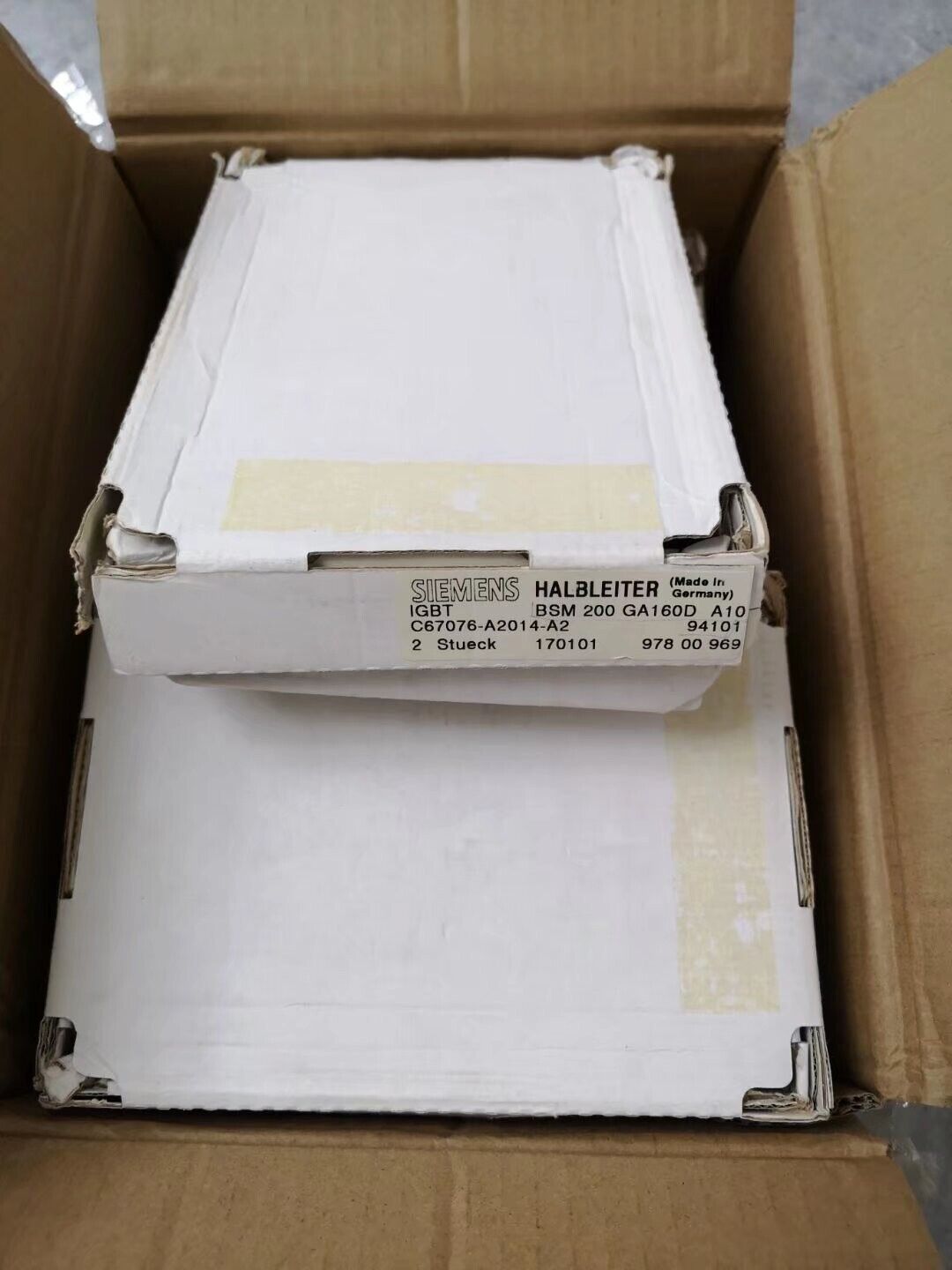 2PCS SIEMENS BSM200GA160D  IGBT  HALBLEITER  .BRAND NEW . OLD DATE CODE 2PCS/BOX