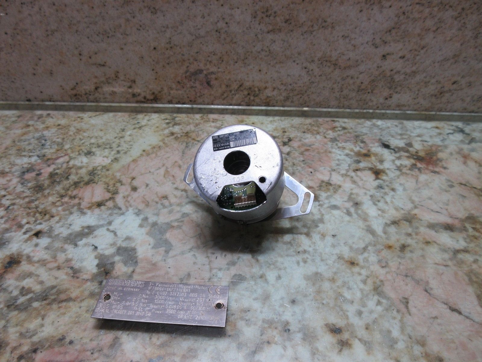HEIDENHAIN ENCODER ERN 1387.001-2048 SIEMENS 1FT6064-1AF71-4AH1 IDNR-312 215-02
