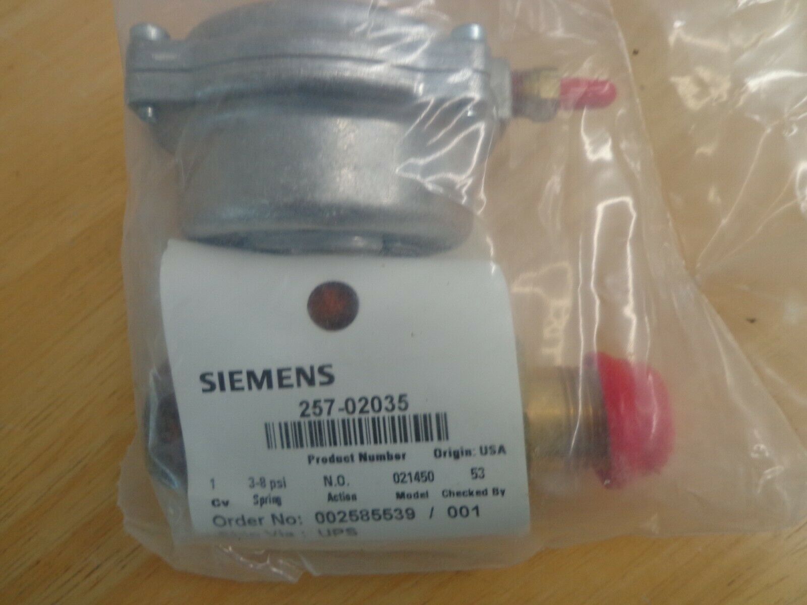 Siemens 257-02035 Zone Valve, Globe, 1/2 in. NPT  FNFP