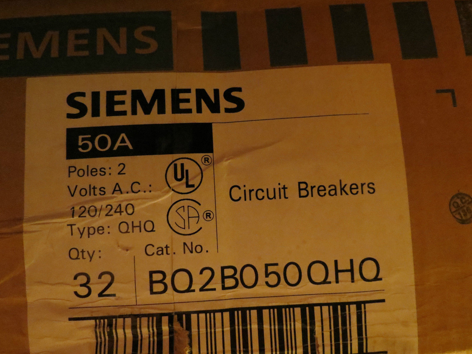 Box of 32 NEW SIEMENS 50 AMP 2 POLE CIRCUIT BREAKER BQ2B050QHQ