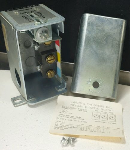 New USA OEM Siemens Differential Pressure Switch 3-30psi SW251 2510002 251-0002