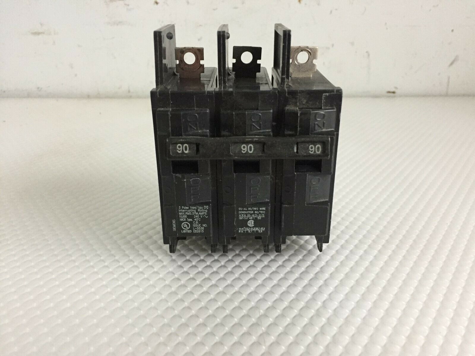 SIEMENS BQ3B090 90 AMP 240 VOLT 3 POLE BREAKER..185