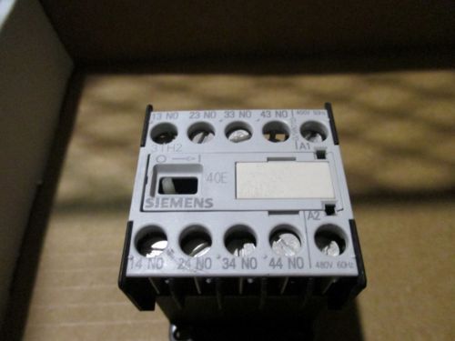 Siemens Safety Relay - 3TH2040-0AV0
